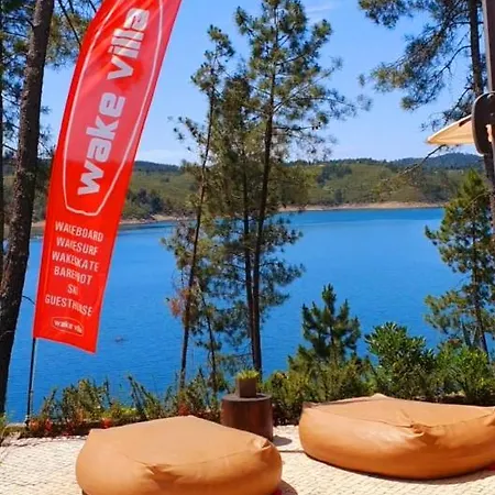 Casa de Férias Wakevilla & Wakeschool *