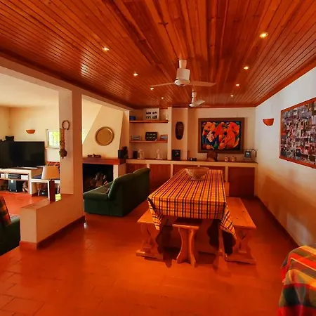 Casa de Férias Wakevilla & Wakeschool *